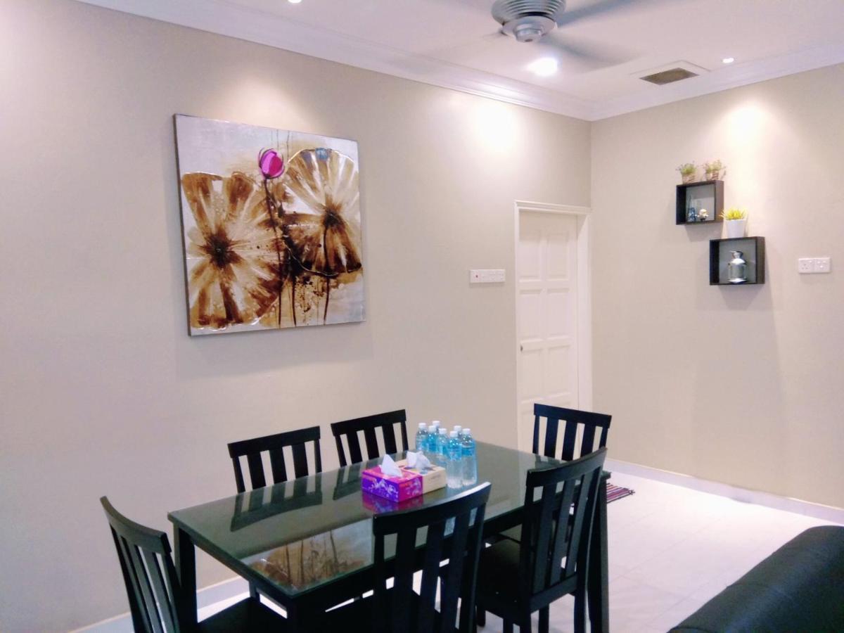 Dekota Homestay Jonker Melaka Екстериор снимка