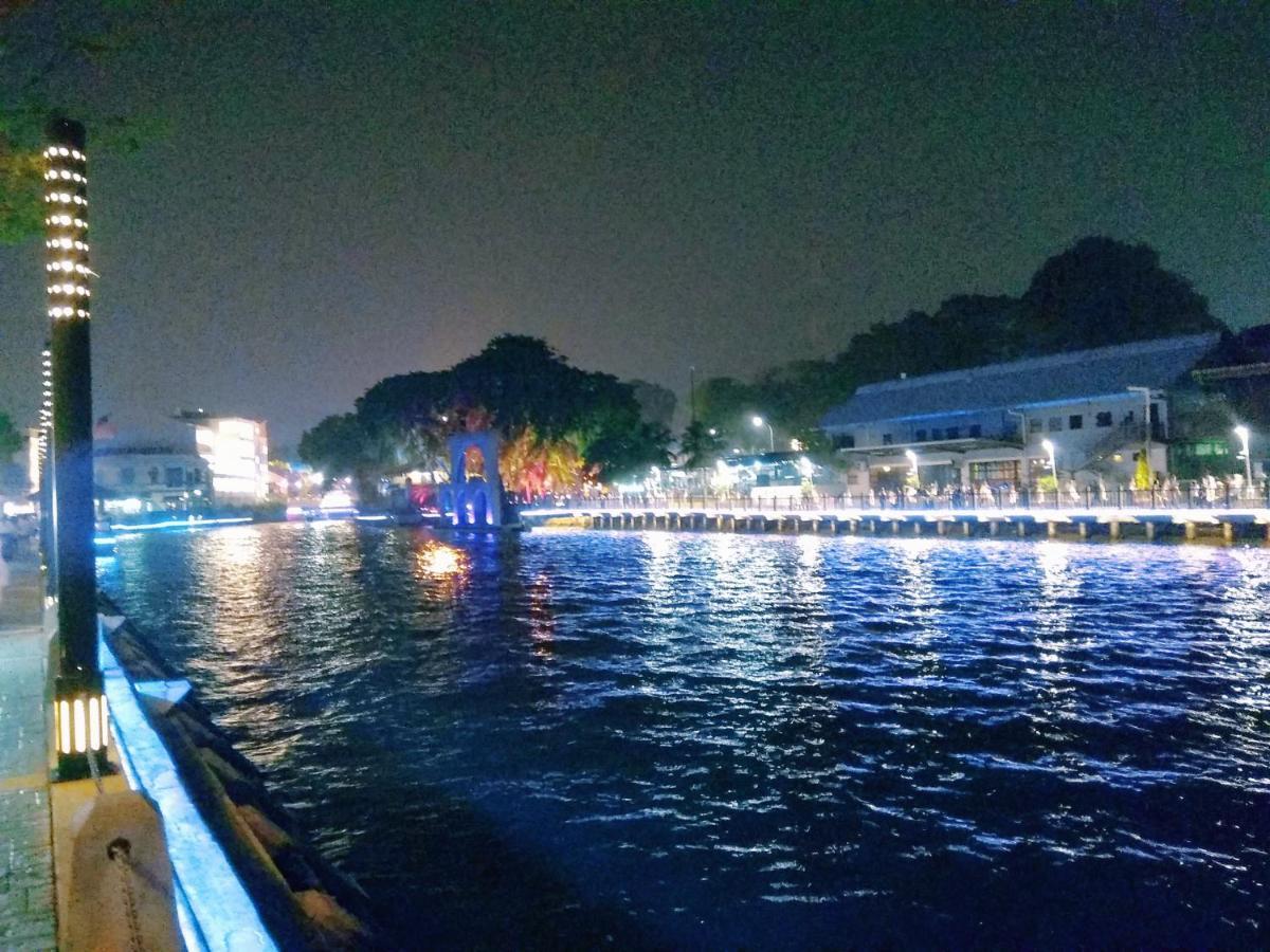 Dekota Homestay Jonker Melaka Екстериор снимка
