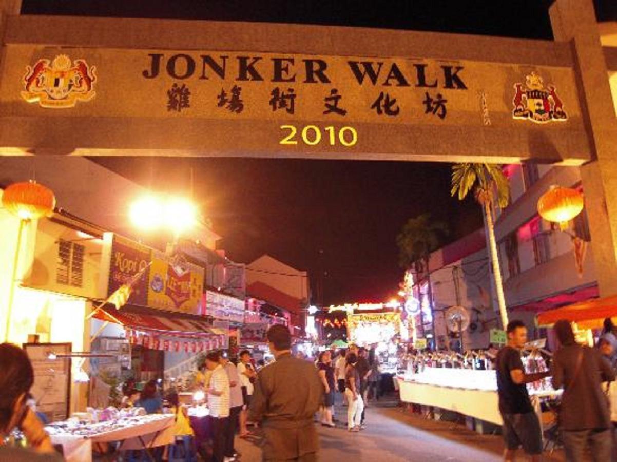 Dekota Homestay Jonker Melaka Екстериор снимка